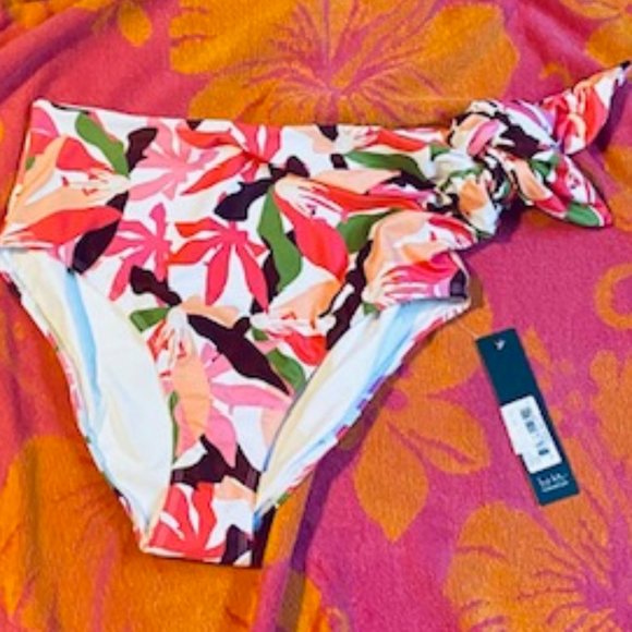 Nicole Miller High Waisted Floral Bikini Bottom - NWT - Picture 9 of 9